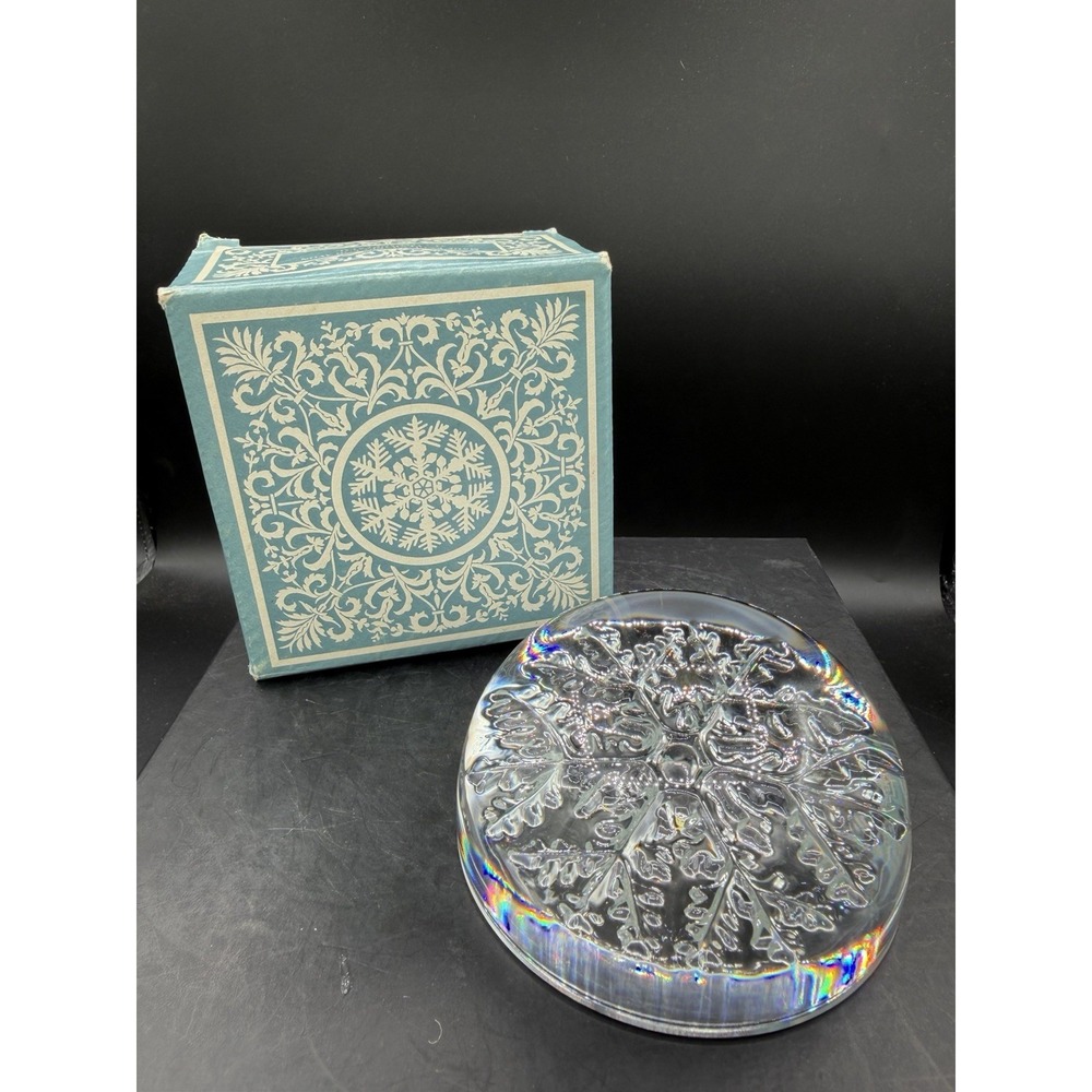 ❄️✨ Vintage Avon 24% Lead Crystal Snowflake Paperweight 💎